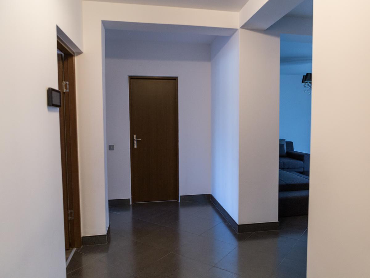 Casa Bella Apartments Bragadiru Exterior photo
